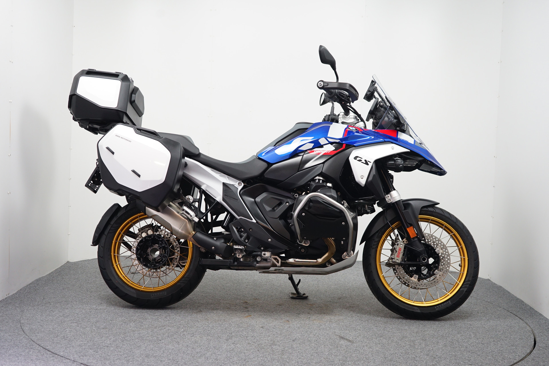 BMW R 1300 GS TROPHY gereserveerd ag 2024