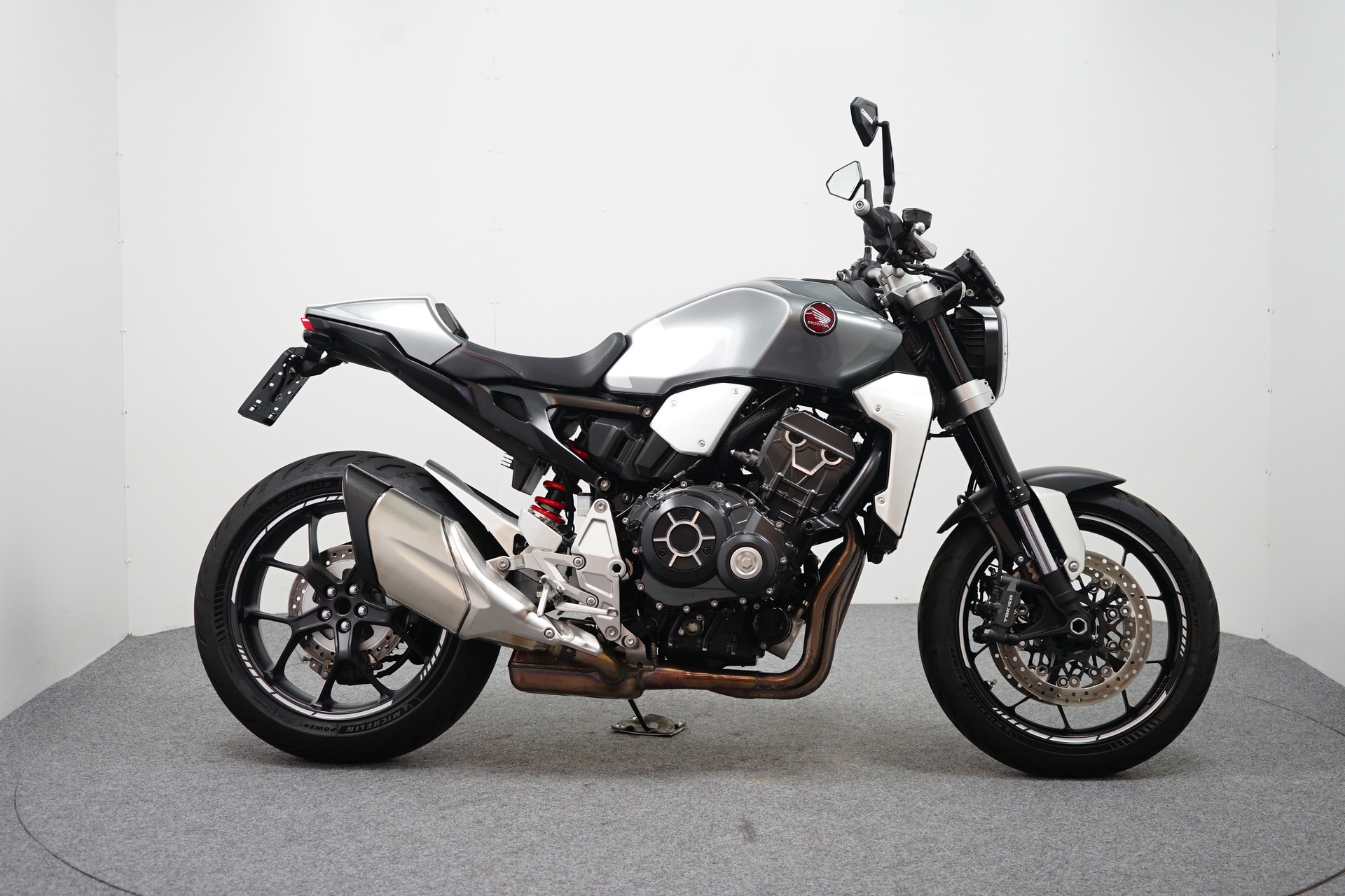 Honda CB 1000 R+