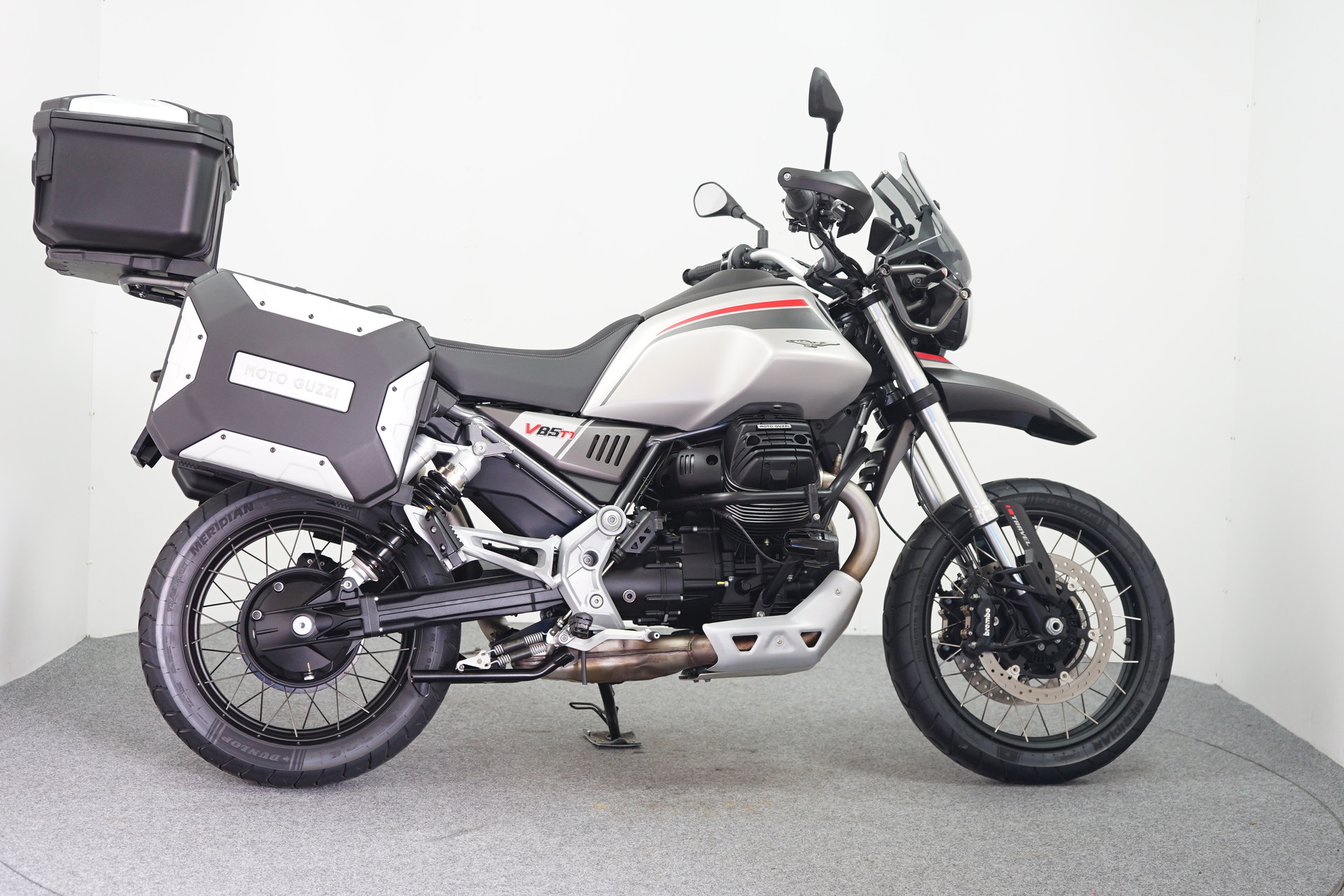 Moto Guzzi V 85 TT TRAVELER