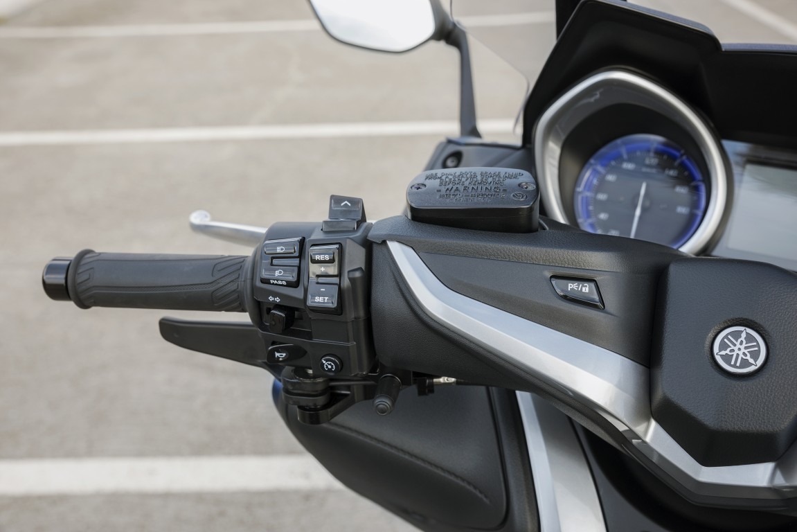 TMAX DX, 2017, MDPBM1