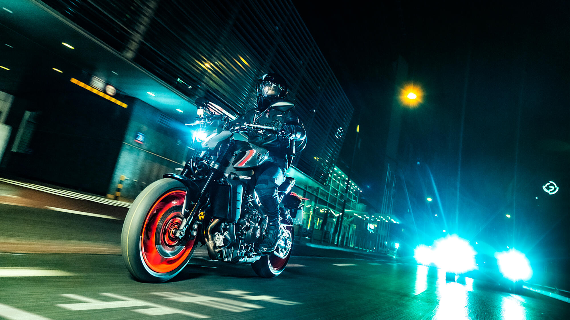 2021 Yamaha MT09 EU Storm Fluo Action 004 03