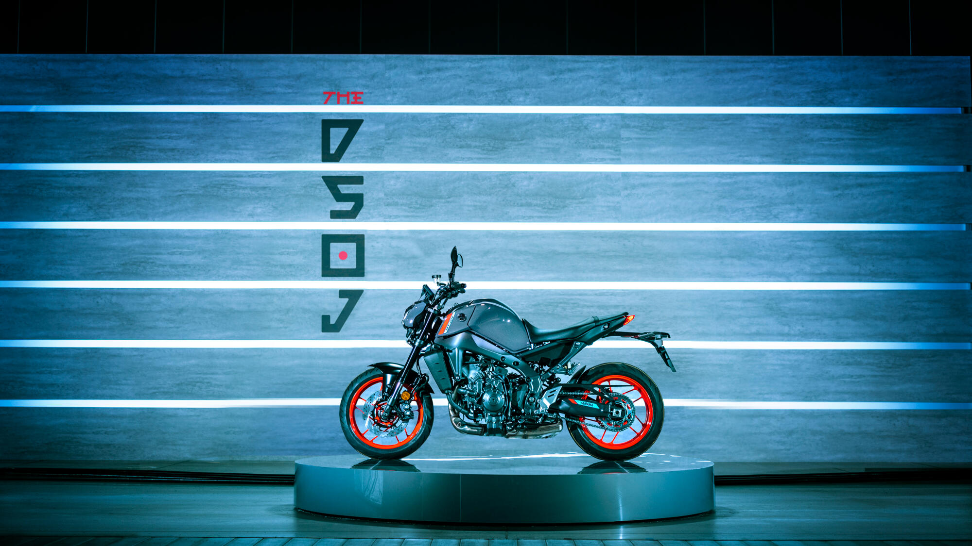 2021 Yamaha MT09 EU Storm Fluo Static 002 03 1