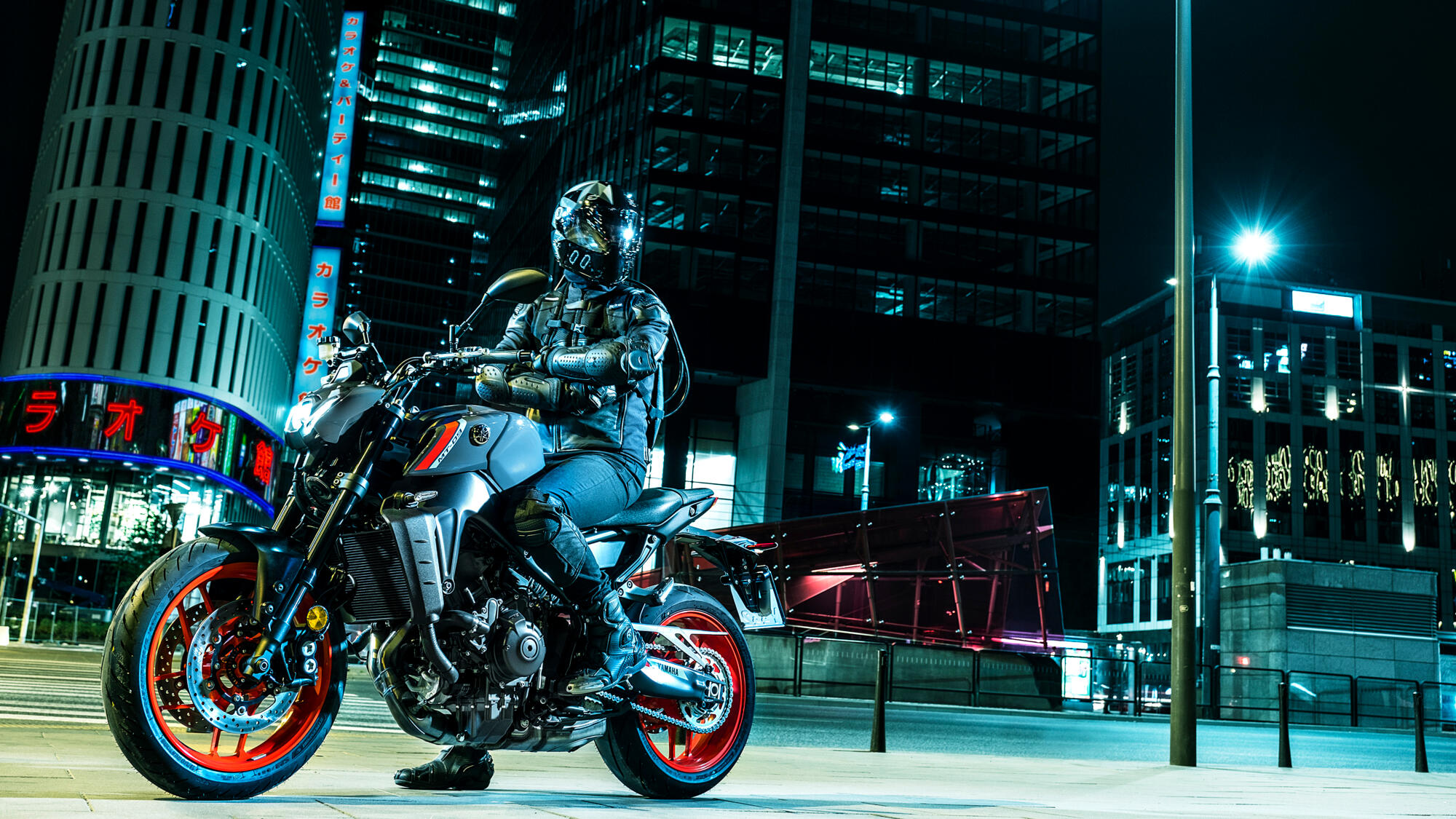 2021 Yamaha MT09 EU Storm Fluo Static 004 03 1