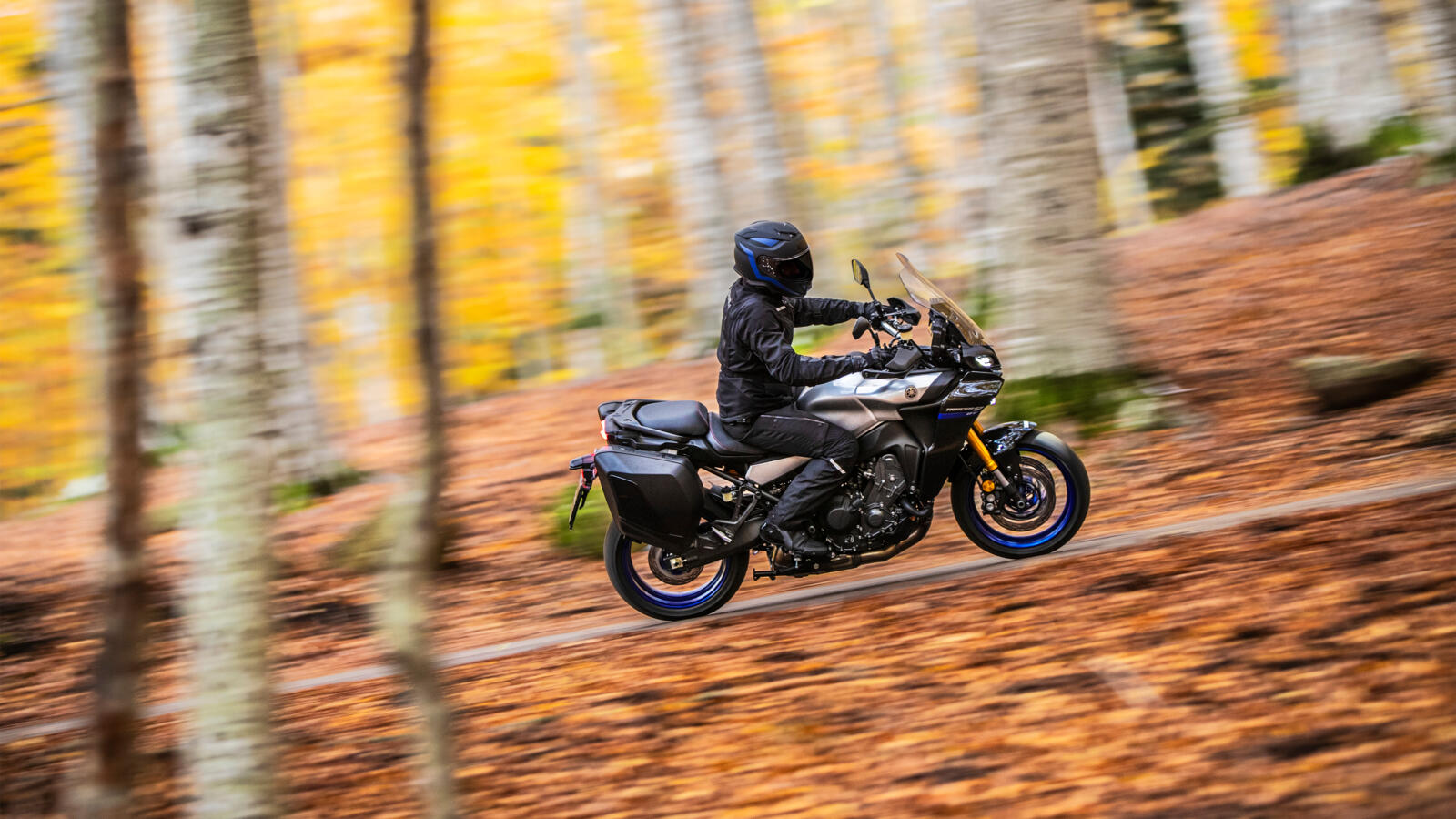 2021 YAM MT09TRGT EU BWM2 ACT 002 03 Preview