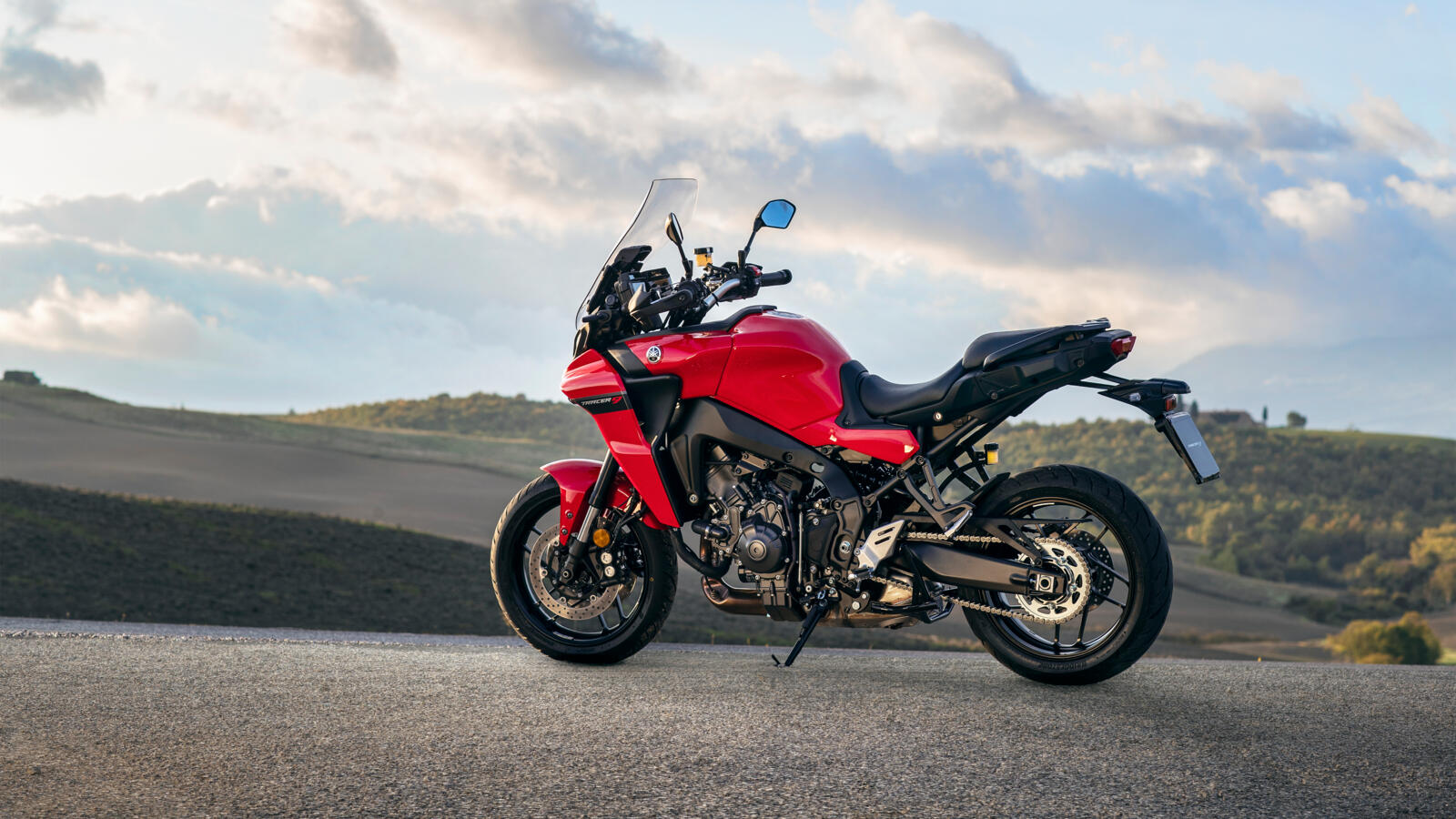 2021 YAM MT09TR EU VRSK STA 003 03 Preview