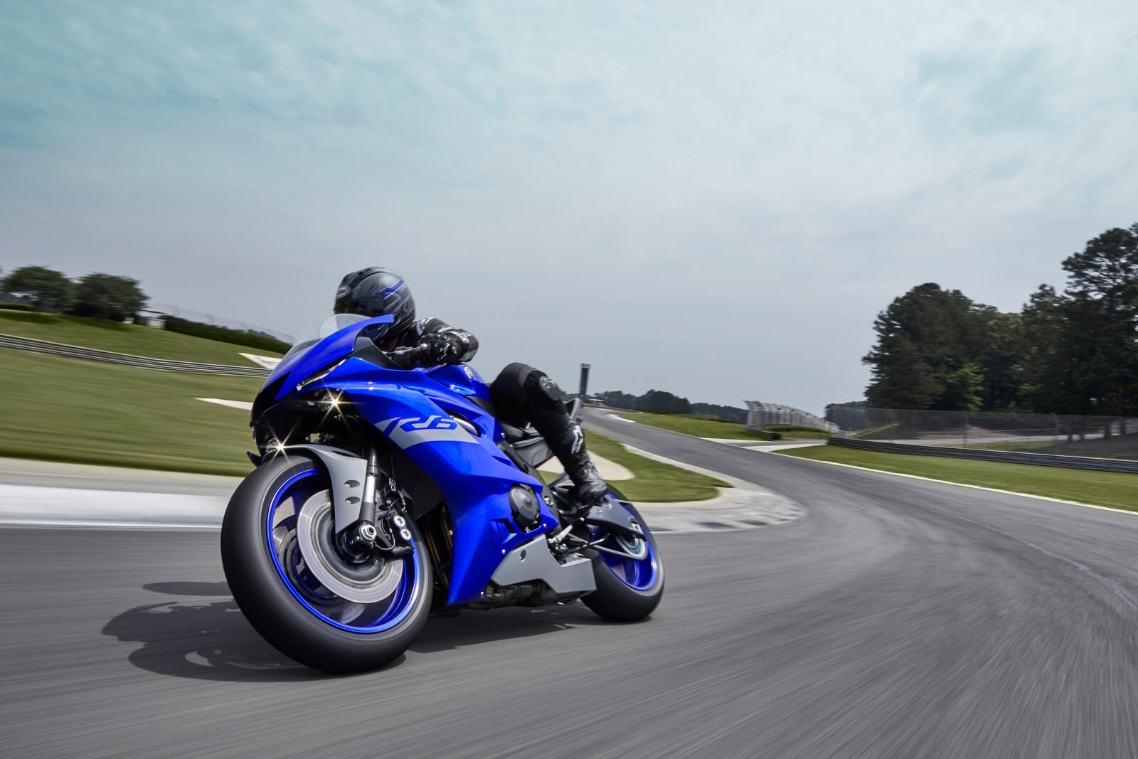 2021 YAM YZFR6RACE EU DPBMC ACT 001 03 Preview