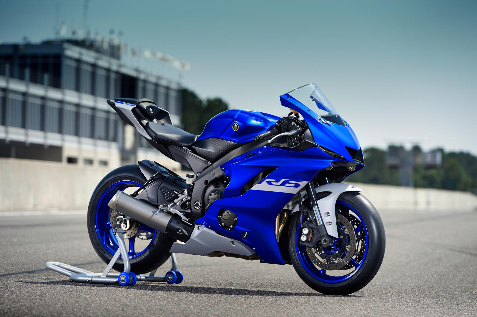 2021 YAM YZFR6RACE EU DPBMC STA 001 03 Preview
