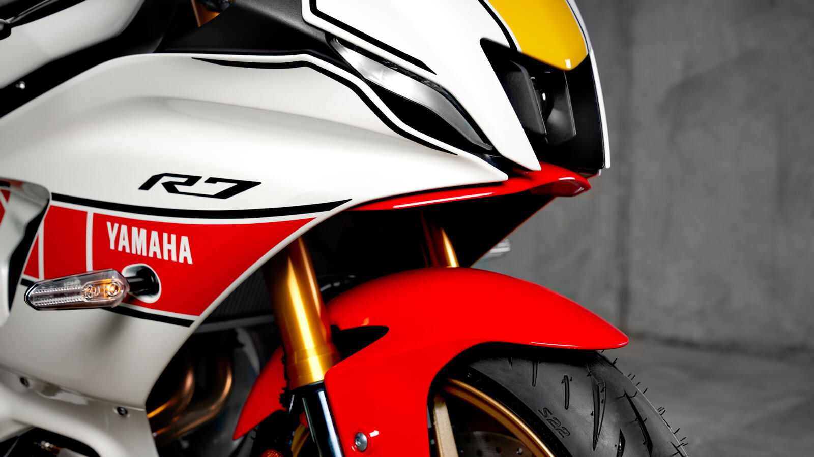 2022 YAM YZF700R7SV EU SW DET 003 03 Preview