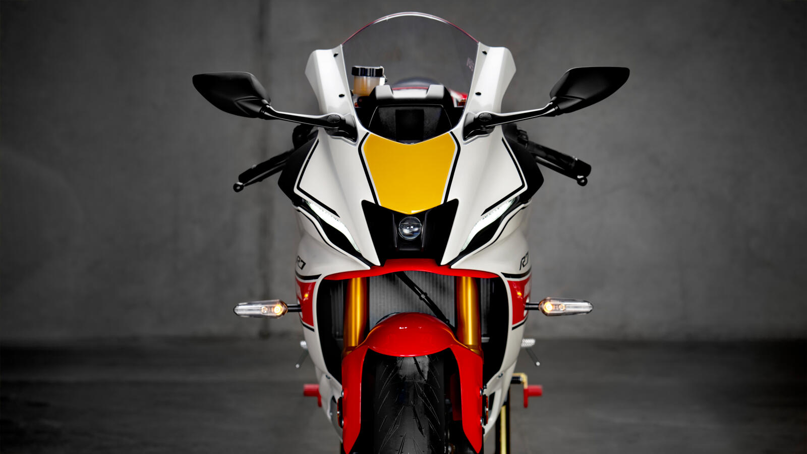 2022 YAM YZF700R7SV EU SW DET 004 03 Preview