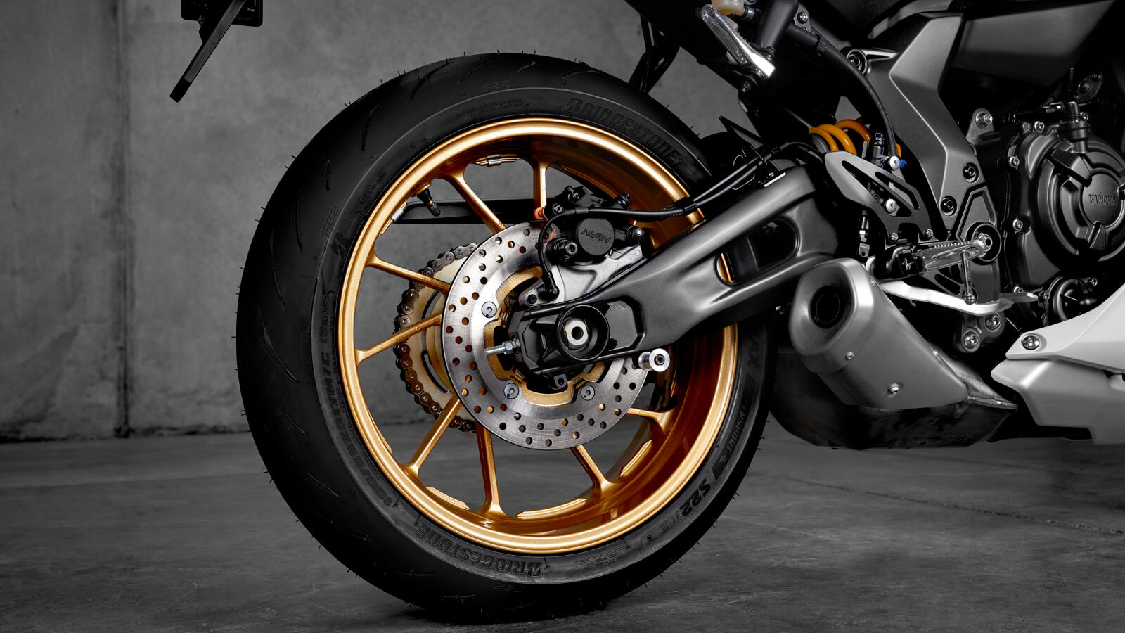 2022 YAM YZF700R7SV EU SW DET 008 03 Preview
