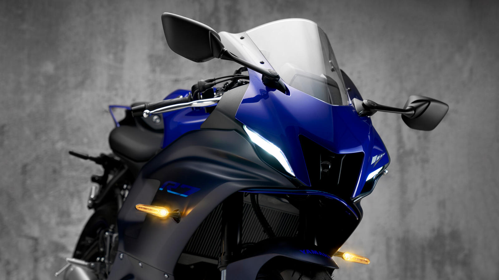 2022 YAM YZF700R7 EU DPBMC DET 002 03 Preview