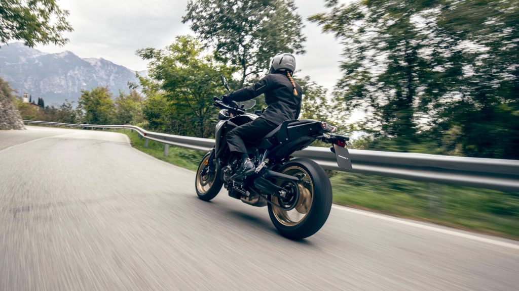 YAMAHA TRACER 7 2023