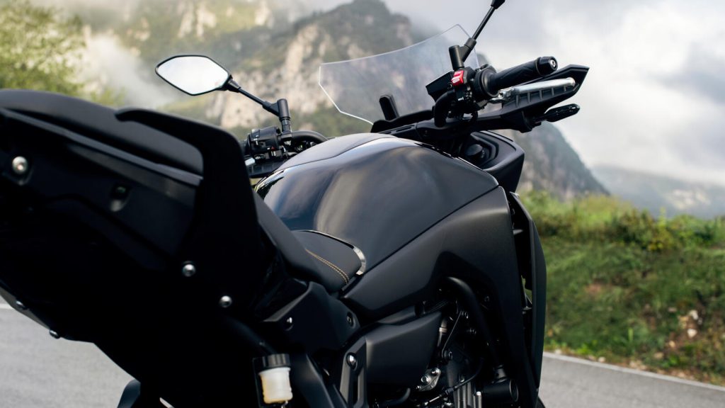 YAMAHA TRACER 7 2023