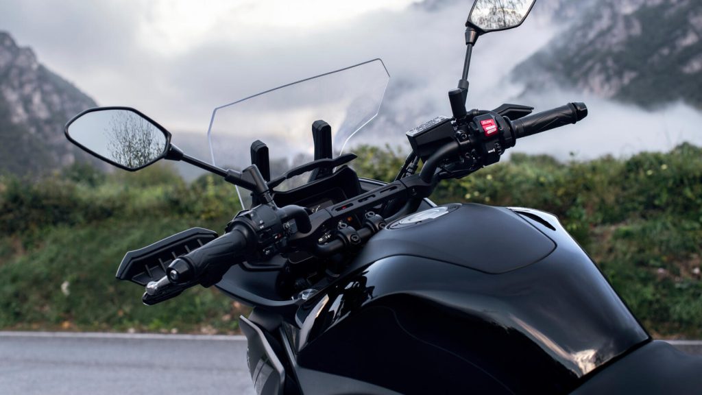 YAMAHA TRACER 7 2023