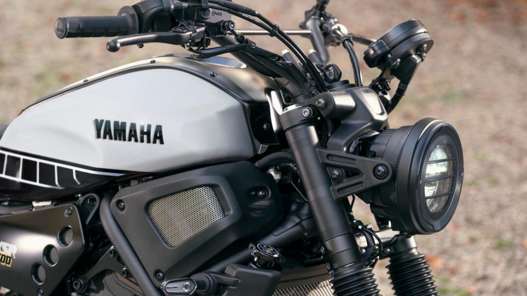 YAMAHA XSR700 LEGACY 2023