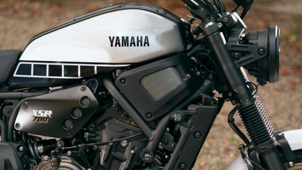 YAMAHA XSR700 LEGACY 2023