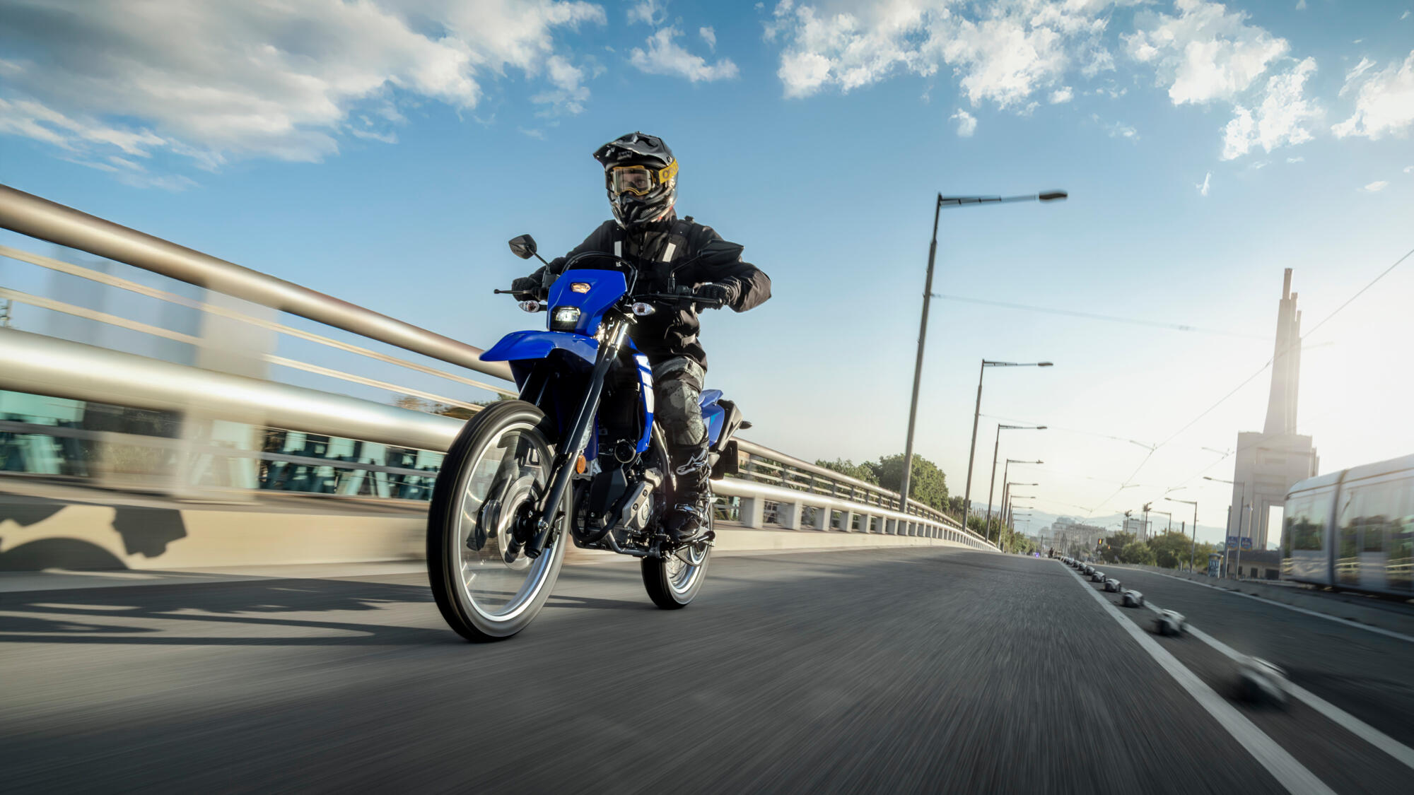 2026 Yamaha WR125 EU Icon Blue Action 020 03